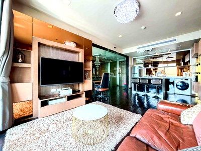 Condos for sale : Luxury condo for sale, Star View Rama 3, stunning Chao Phraya river view, 78 sq m, 2 bedrooms, 1 bathroom, 51st floor.