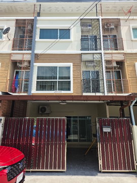 
ให้เช่าทาวโฮม 3 ชั้น วิลเลตซิตี้ พัฒนาการ 38 ขนาด 20 ตรว เพิ่งปรับปรุงใหม่ สภาพใหม่เอี่ยม 3นอน 3 น้ำ 2 ห้องนั่งเล่น
