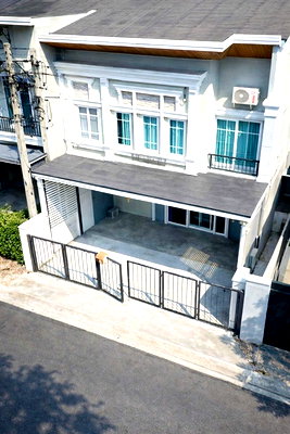 เช่าทาวน์โฮม วิทยาลัยพณิชยการบางนา : นิคมอัญธานี เจโม 900 ม.4 นอน ม.ราม2 22ตร.ว. บางนา-สวนหลวง ทาวน์เฮาส์หัวมุม 2 ชั้น 3น้ำ 150 ตร.ม. เมกา บางนา เซ็นทรัล บางนา แยกทุ่งเศรษฐี