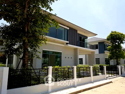Houses for sale Nonthaburi : 4-BR House at Perfect Place Rattanathibet near MRT Sai Ma (ID 2764858)