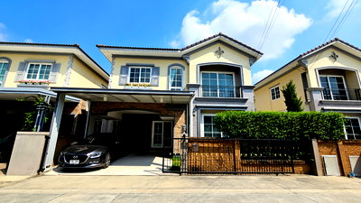 เช่าบ้านแฝด วิทยาลัยสิ่งแวดล้อม : ให้เช่าบ้านแฝดพร้อมเข้าอยู่ ใกล้ทางด่วนศรีรัช