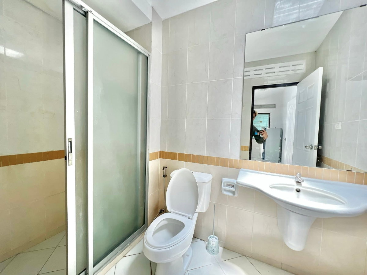 รูป 🔥 บ้านเช่าพัทยา ราคาดี พร้อมเข้าอยู่! 🏡 โชคชัย วิลเลจ 7 เขาน้อย - รูปที่ 13/16