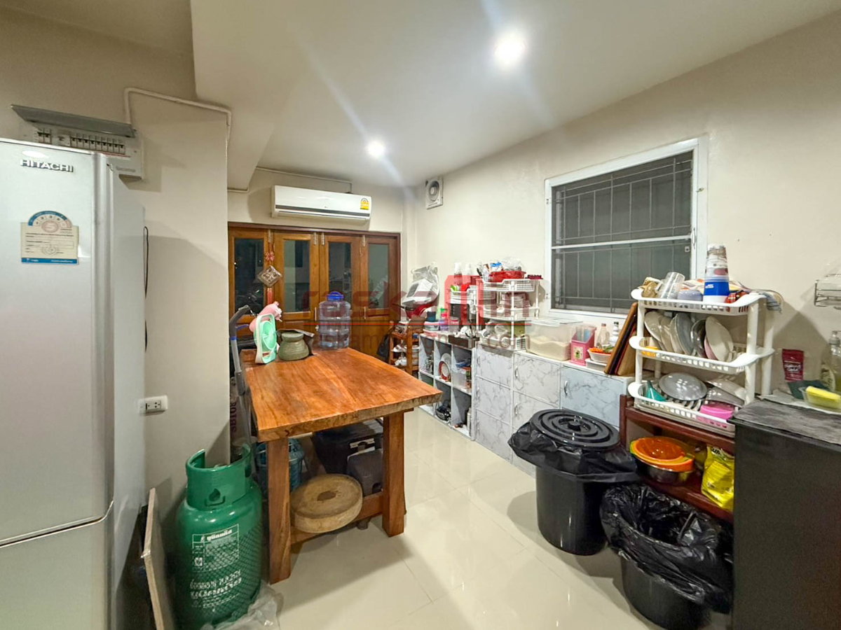 รูป บ้าน 6 ห้องนอน เหมาะครอบครัวใหญ่ - รูปที่ 8/24