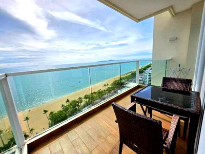 Condos for sale : Cetus Condo-2beds 2baths Jomtien Beachfront Condo