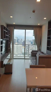คอนโดให้เช่า 2 ห้องนอน ในโครงการ สกาย วอล์ค เรสซิเดนซ์ 6185103
