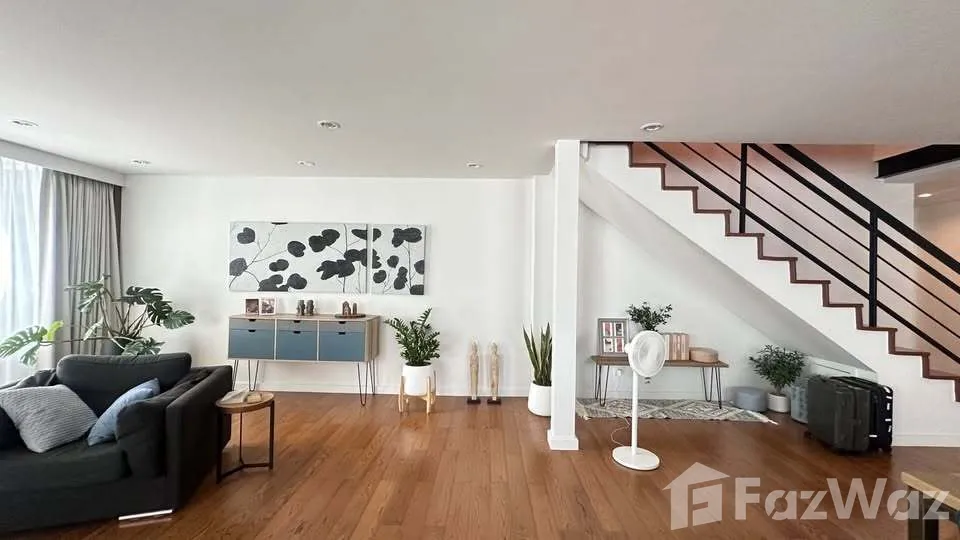 picture The Emporio Place 6189780 - 11/11