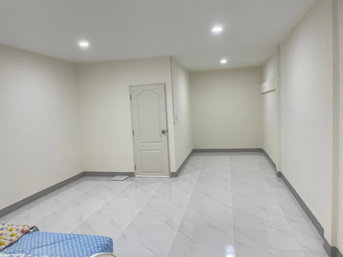 รูป ขาย ทาวน์เฮ้าส์ หมู่บ้านรัตนวรรณ บางกรวย บ้านสวยน่าอยู่โทนอบอุ่น - รูปที่ 12/13