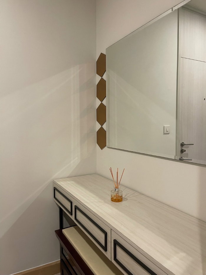 picture For Rent - Noble Revolve Ratchada , 1 bedroom 1 bathroom - 6/7