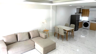 เช่าทาวน์โฮม วิทยาลัยพณิชยการบางนา : ให้เช่า ทาวน์โฮม 3 ชั้น พร้อมอยู่ | ใกล้ MRT ศรีนครินทร์ 38