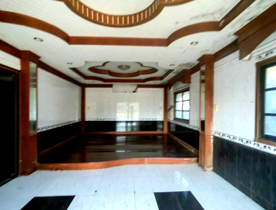 ที่ดิน สูงเนิน โคราช : ที่ดินพร้อมสิ่งปลูกสร้าง 979 ตร.วา อำเภอสูงเนิน นครราชสีมา 10.1M