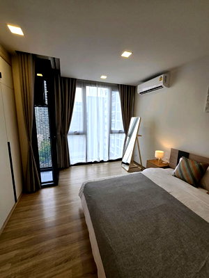 Condos for rent Phahonyothin Road : Condo for Rent at XT Phayathai (F6904020)