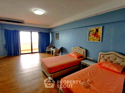 เช่าคอนโด สัตหีบ ชลบุรี : คอนโด สตูดิโอ ที่ ซันไชน์ บีช คอนโดเทล ใกล้ เมืองพัทยา (ID 2809638)