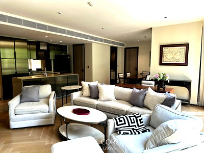 Condos for sale : The Reserve Sukhumvit 61 💞 Luxury low-rise condo in the heart of Ekkamai. Very private and peaceful