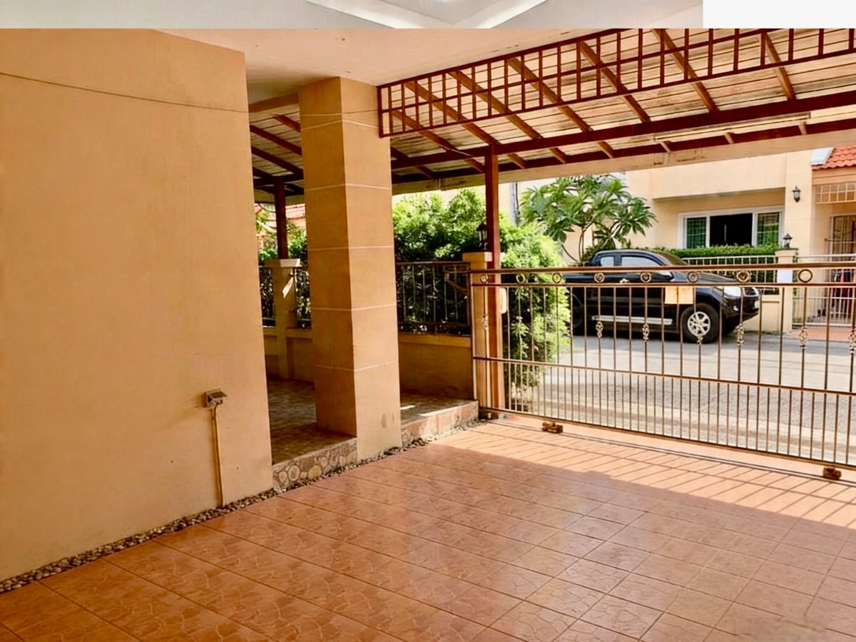 รูป ขายบ้านเดี่ยว 2 ชั้น หมู่บ้านสุริยาเพอร์เฟค บางนา–ตราด บ้านเดี่ยวราคาคุ้ม พื้นที่กว้าง ใกล้เมกาบางนา เซ็นทรัลบางนา และรถไฟฟ้าสายสีเหลือง - รูปที่ 2/9