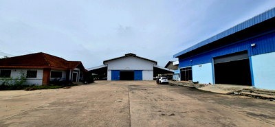 เช่าโรงงาน วิทยาลัยพยาบาลบรมราชชนนีนพรัตน์วชิระ : เช่าโกดัง  ซอย พระยาสุเรนทร์ 41   ​พื้นที่ดิน: 3 ไร่ 