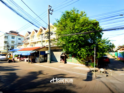 อาคารพาณิชย์ ถนนศรีนครินทร์-ร่มเกล้า : อาคารพาณิชย์ 3 ชั้น เคหะร่มเกล้า 6 (หลังมุม) พร้อมที่ดินเปล่า ลาดกระบัง