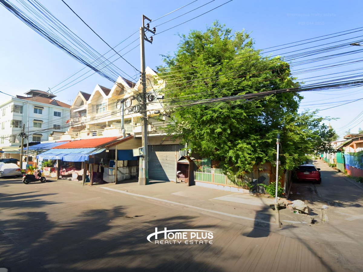 รูป อาคารพาณิชย์ 3 ชั้น เคหะร่มเกล้า 6 (หลังมุม) พร้อมที่ดินเปล่า ลาดกระบัง - รูปที่ 1/8