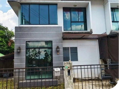FOR SALE  TOWNHOUSE PROPERTY  3084000 BAHT.