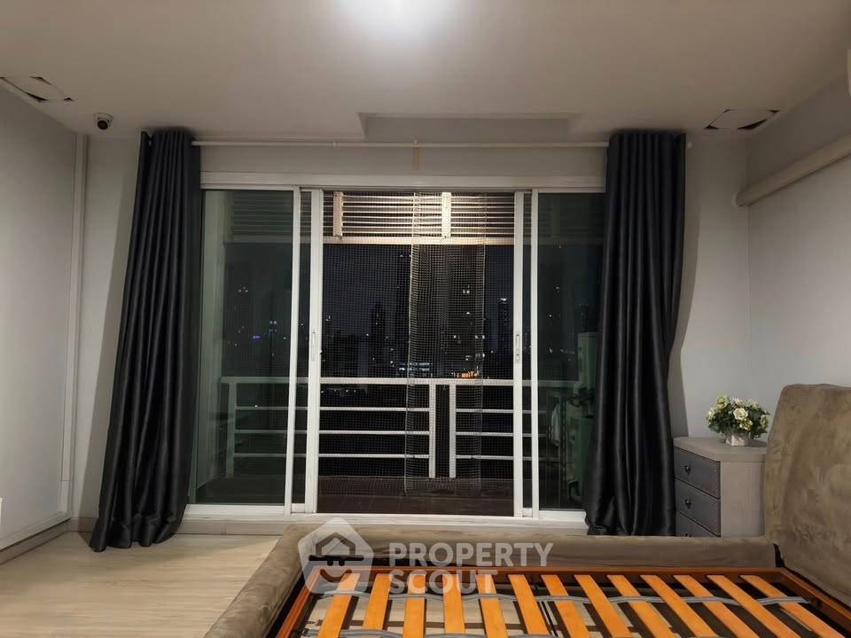 รูป คอนโด 3-ห้องนอน ที่ เลอร์ โคซี่ เอกมัย 28 คอนโดมิเนียม ใกล้ ARL รามคำแหง (ID 2809245) - รูปที่ 9/15