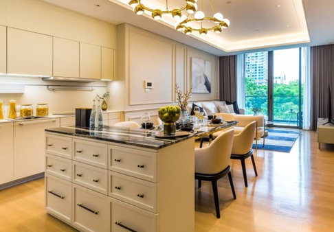 Baan Sindhorn | Luxury Condo for Rent Chidlom | City Lifestyle Luxury | Near BTS Chidlom | 180,000 THB/Month | คอนโดหรูให้เช่า ชิดลม ไลฟ์สไตล์เมือง หรูหรา ใกล้ BTS ชิดลม 180,000 บาท/เดือน – LTH14982