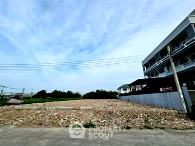 เช่าที่ดิน วิทยาลัยดุสิตธานี : ที่ดินสำหรับปล่อยเช่า 1,312 ตารางเมตร แถว ใน ดอกไม้ (ID 2630935)