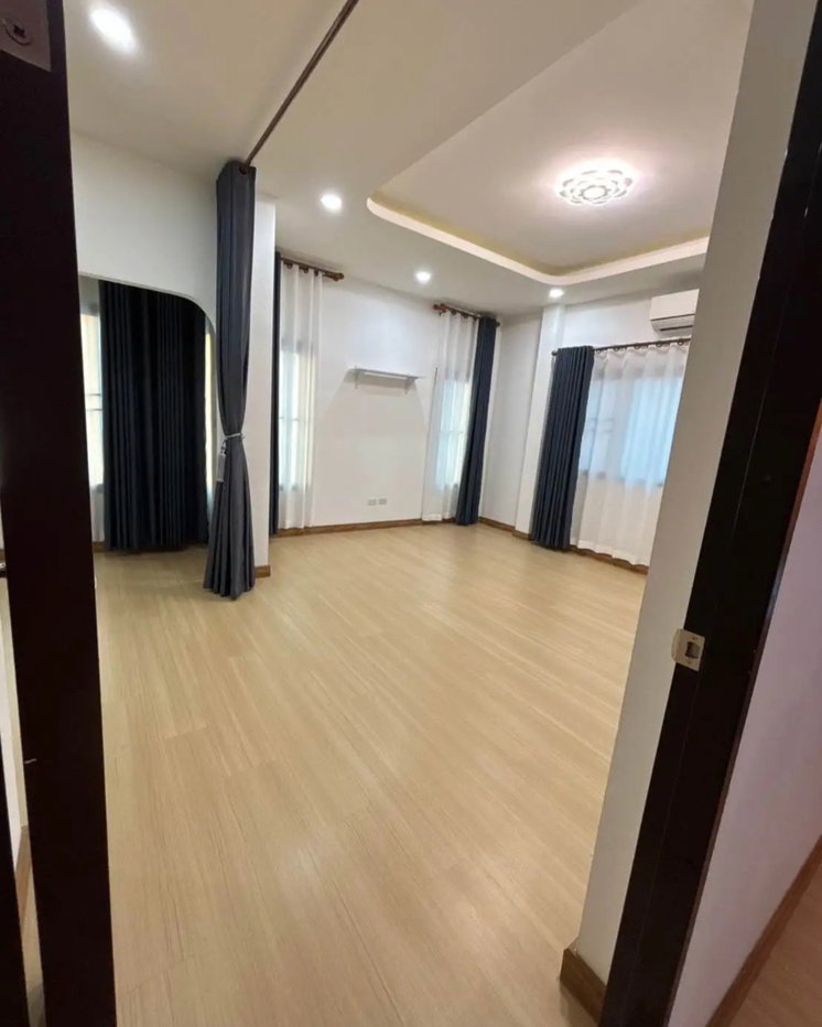 picture Nice House for rent 4 bedroom prime area - 14/19