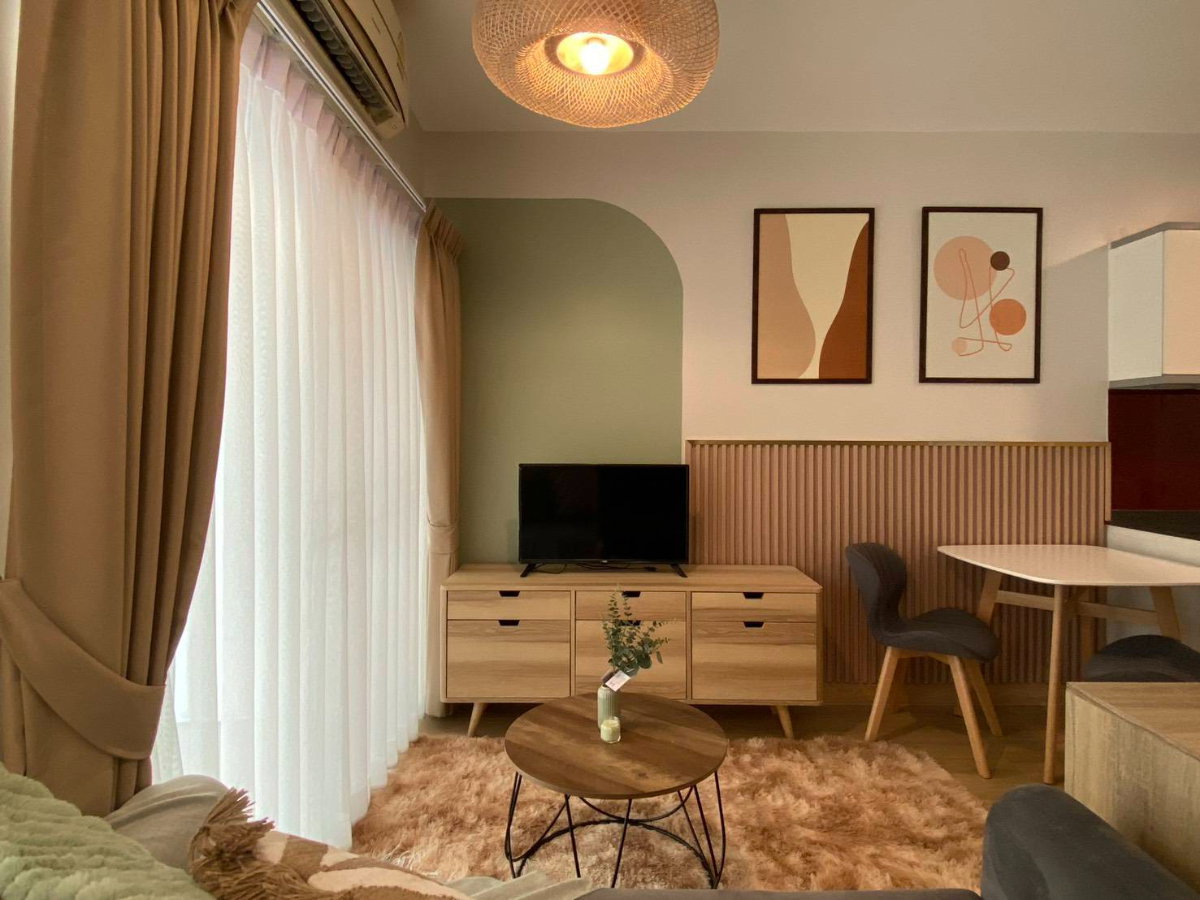 รูป ขายคอนโดห้องติดสระน้ำ เอสเปซ อโศก-รัชดา 1 ห้องนอน 45 ตรม.ห้องสวย ตกแต่งใหม่ เฟอร์นิเจอร์ครบ / ติดถนนใหญ่ ใกล้รถไฟฟ้าใต้ดิน MRT พระราม 9 /ขาย 2.69 ล้าน - รูปที่ 4/16