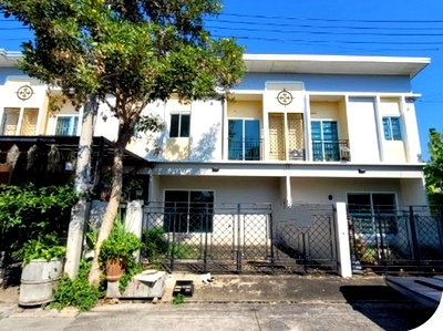 ทาวน์โฮม โรงเรียนนานาชาติร่วมฤดี วิทยาเขตอนุบาล : BP00671 ขายทาวน์เฮ้าส์ หมู่บ้านเดอะนิชรามอินทรา แขวงบางชัน เขตคลองสามวา จังหวัดกรุงเทพมหานคร