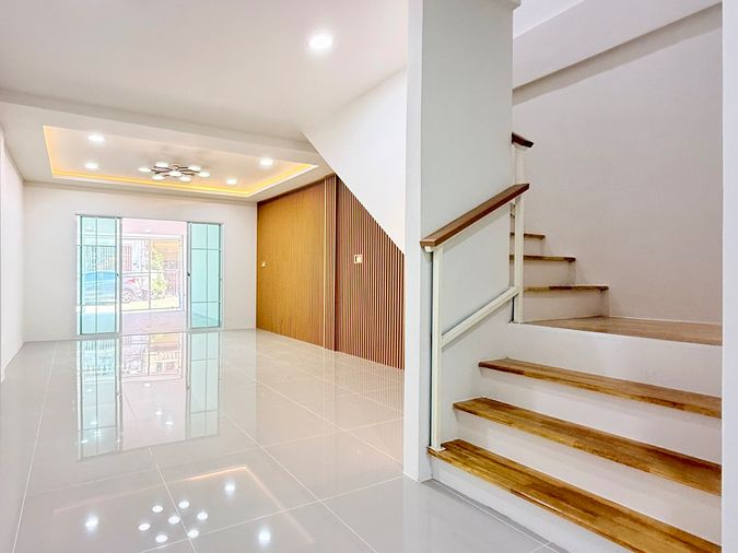 2-bed townhouse for sale, 100 sqm, 18 sq wah, Baan Suksan 6
