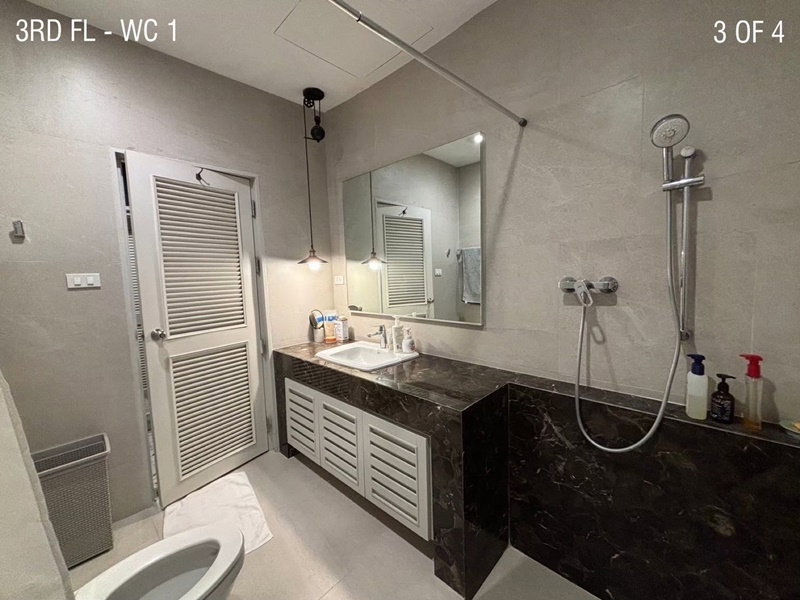 รูป ขายทาวน์โฮม 4 ชั้น สุขุมวิท 31 ใจกลางเมือง ใกล้ BTS พร้อมพงษ์ | บ้านหรูทำเลทอง - รูปที่ 2/11