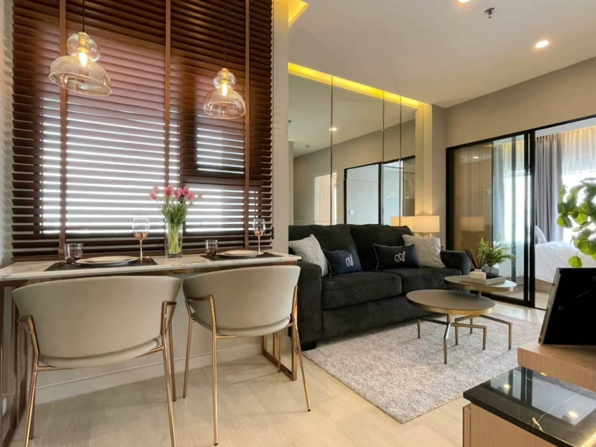 รูป Knightsbridge Prime Sathorn【𝐒𝐄𝐋𝐋 & 𝐑𝐄𝐍𝐓】🔥ดีไซน์หรูเข้ม เฟอร์พรีเมียม บิ้วอินเนี้ยบ พร้อมส่วนกลางระดับบน🔥 ติดต่อไลน์ไอดี: @hacondo - รูปที่ 6/10