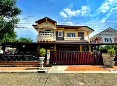 Houses for sale Soi On Nut (Sukhumvit 77) : House for sale in Patra Onnut-Outer Ring Road Village.