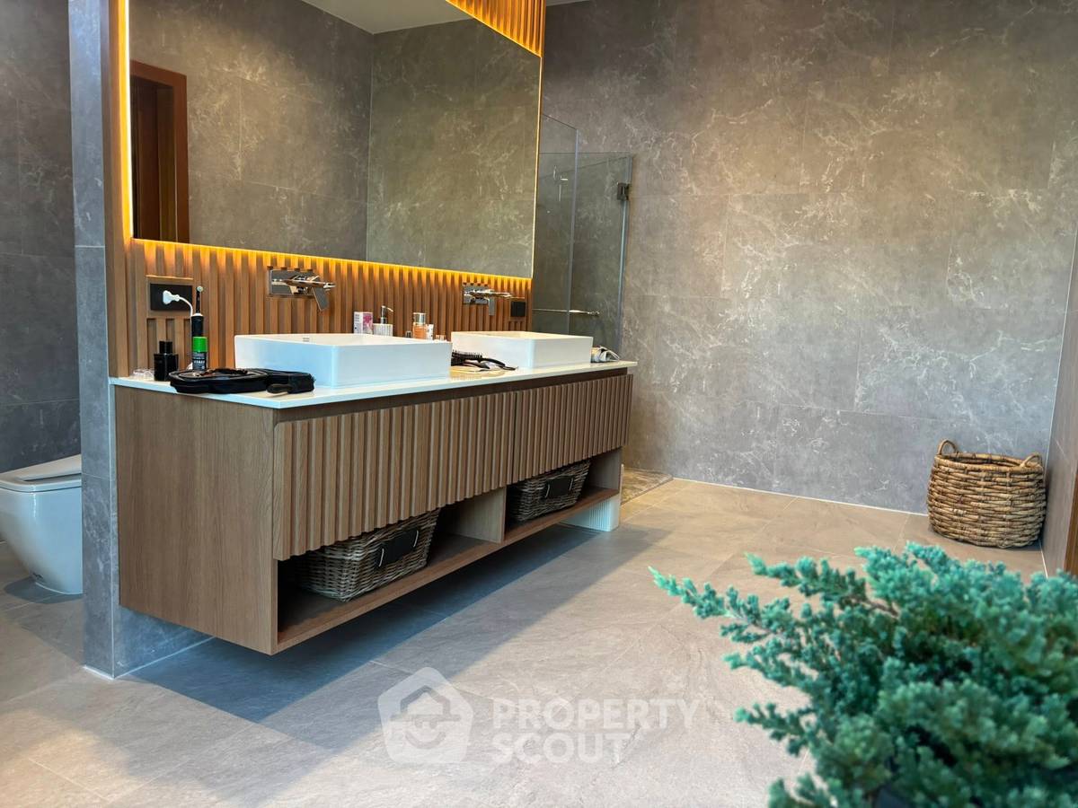 รูป วิลล่า 4-ห้องนอน ใน ทับใต้ (ID 2809607) - รูปที่ 13/24