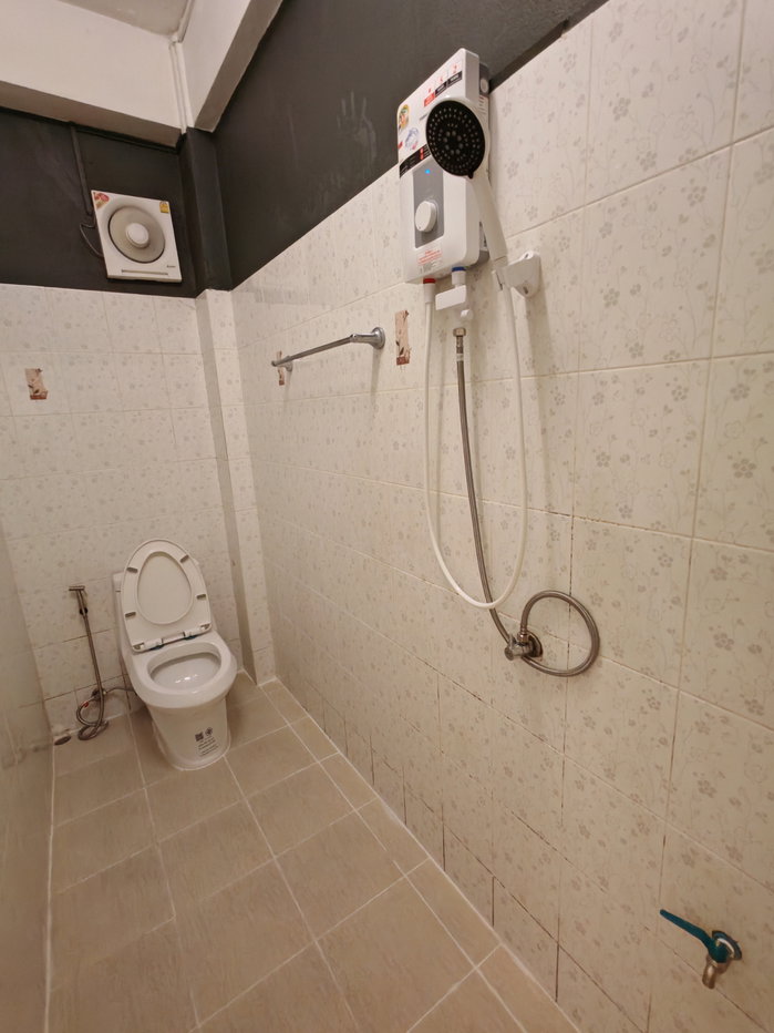 รูป ติดถนนใหญ่  วิวสะพานพระราม3 เอเชียทีค เช่าตึกแถว เจริญนคร 62 ใกล้สี่แยกบุคคโล  - รูปที่ 13/29