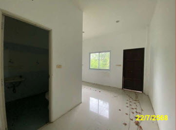รูป อาคารพาณิชย์ 21 ตร.วา หมู่ที่ 2 อำเภอท่าฉาง สุราษฎร์ธานี 720,000 - รูปที่ 2/13