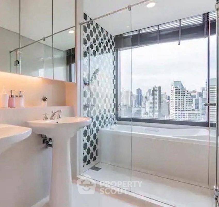 รูป คอนโด 2-ห้องนอน ที่ ออกัสตัน สุขุมวิท22 ใกล้ MRT ศูนย์การประชุมแห่งชาติสิริกิติ์ (ID 2730572) - รูปที่ 3/4