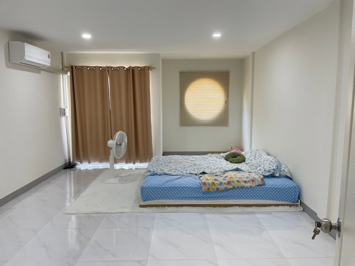 รูป ขาย ทาวน์เฮ้าส์ หมู่บ้านรัตนวรรณ บางกรวย บ้านสวยน่าอยู่โทนอบอุ่น - รูปที่ 13/13
