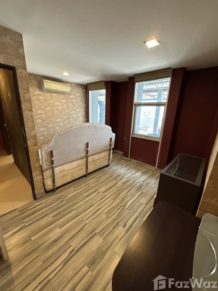 picture Secure Your Dream Home: La Maison Phaholyothin 24 1165134 - 16/32