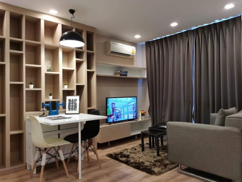 ✨ For Sale: The Ace Ekamai Condo | Soi Ekamai 12 | 5th Floor Corner Unit | Move-in Ready | Fully Furnished ✨