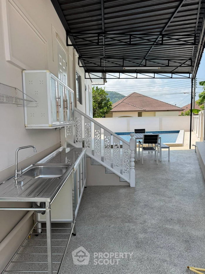 รูป วิลล่า 4-ห้องนอน ใน บางเสร่ (ID 2807434) - รูปที่ 18/24