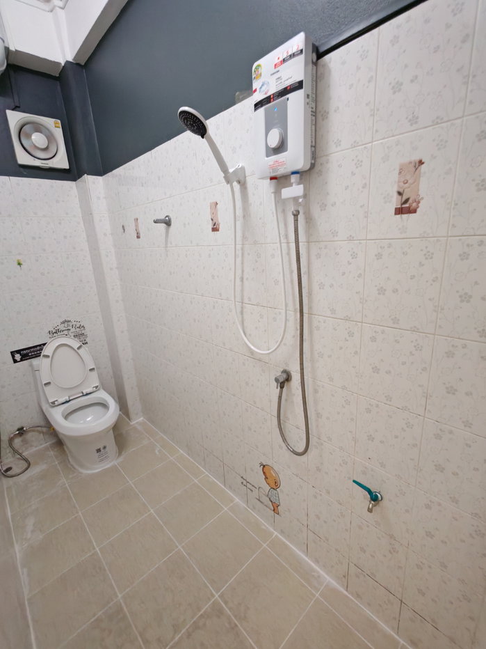 รูป ติดถนนใหญ่  วิวสะพานพระราม3 เอเชียทีค เช่าตึกแถว เจริญนคร 62 ใกล้สี่แยกบุคคโล  - รูปที่ 25/29