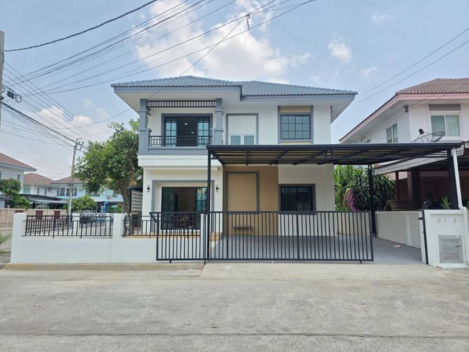 หมู่บ้านนนทวีวิลล์ 5 ถนนมิตรไมตรี 6/3-6/4 หนองจอก คู้ซ้าย บ้านเดี่ยว 2ชั้น ตกแต่งรีโนเวทใหม่ ทำเลดี ถนนกว้างมาก ต้นโครงการ