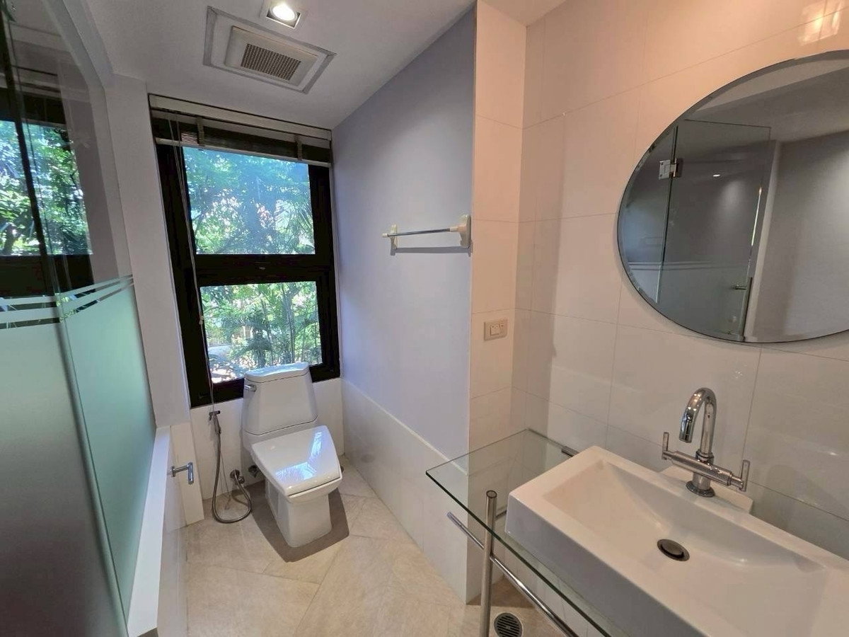 รูป Supreme Residence (สุพรีม เรสซิเด้นซ์)   พื้นที่ใช้สอยกว่า 400 ตร.ม. 3 ห้องนอน 3 ห้องน้ำ  - รูปที่ 35/45