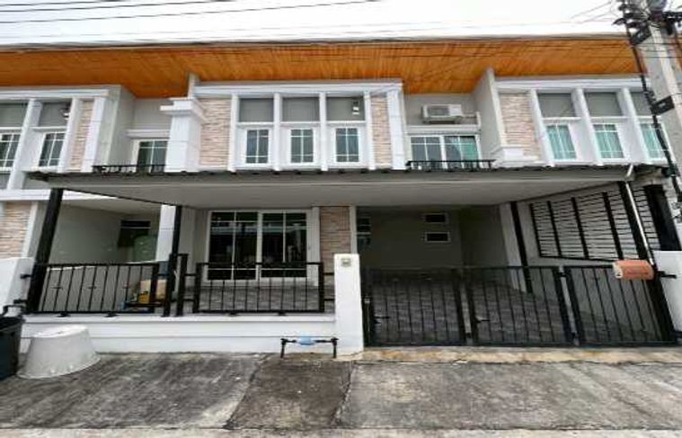 ให้ เช่า ทาวน์เฮ้าส์ หมู่บ้านโกลเด้นท์ทาวน์เขาตาโล พัทยาใต้ 68 ตรม 17 ตรว 4 ห้องนอน 2 ห้องน้ำ ห่างจากทะเลประมาณ 8 กล