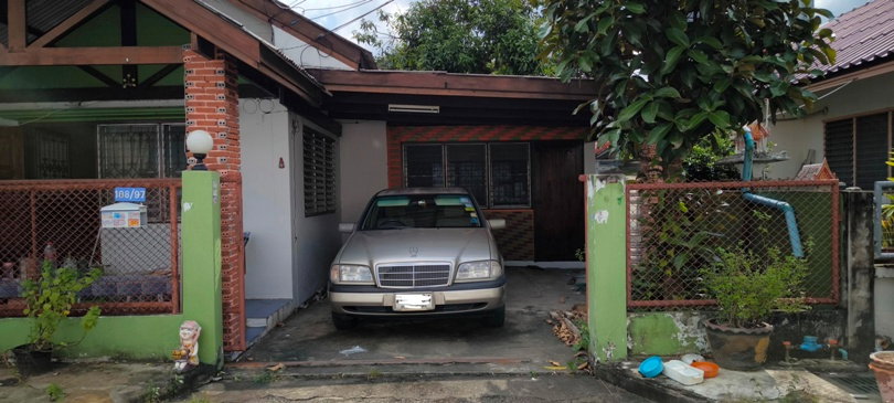 รูป ให้เช่าบ้านเดี่ยวชั้นเดียว เนื้อที่ประมาณ  80 ตรว. หมู่บ้านกฤษดานคร  10  ถนน รัตนธิเบศร์  - รูปที่ 1/7