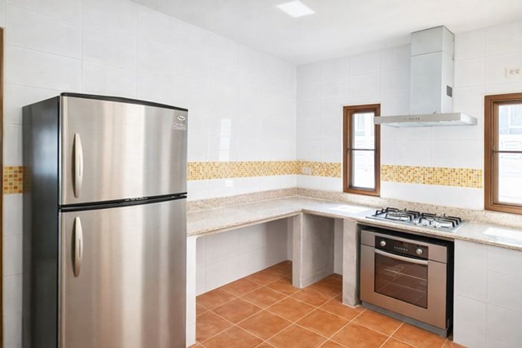 3-bed house for rent, 270 sqm, 80 sq wah, Huai Khwang