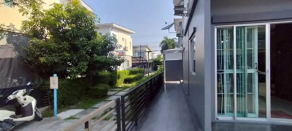 picture R2975 TownHome For Rent The Connect Onnut 2 - 7/41