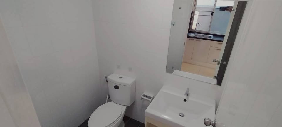 picture R2975 TownHome For Rent The Connect Onnut 2 - 39/41