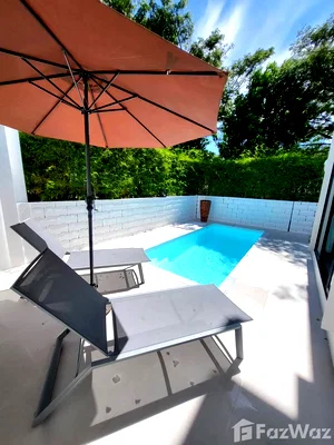 เช่าบ้านเดี่ยว ท่าเทียบเรือป่าหล่าย : วิลล่าให้เช่า 3 ห้องนอน ในโครงการ Mono Loft Villas Palai 6180968