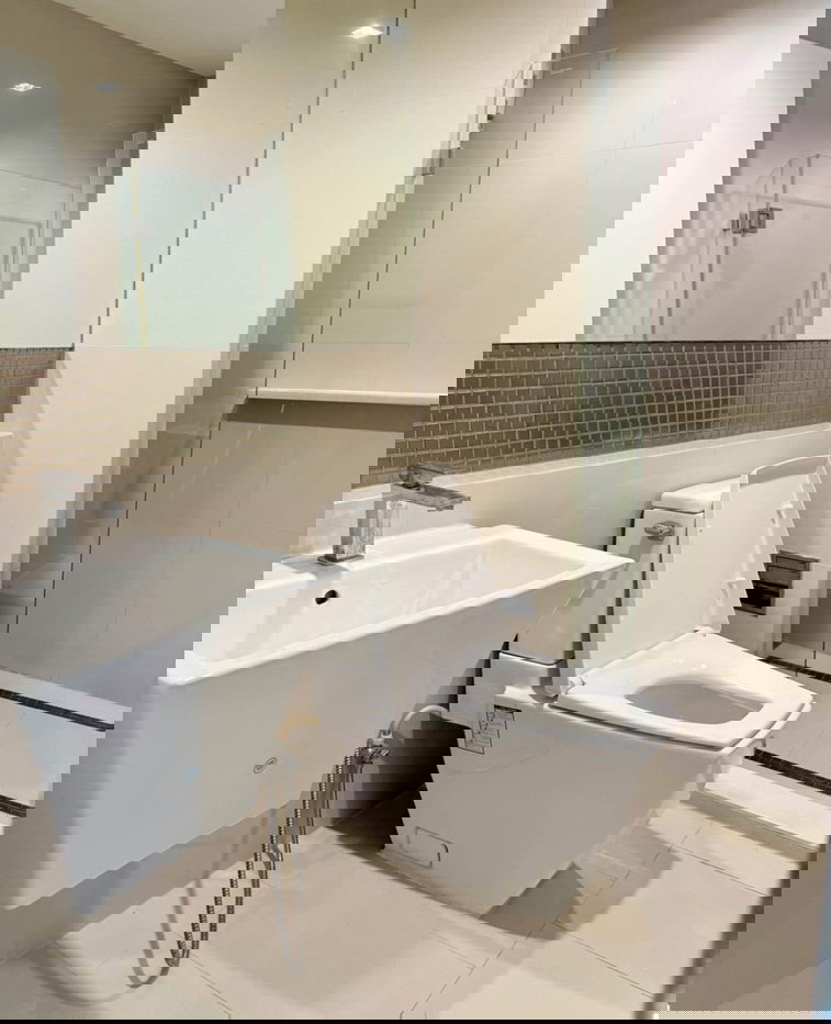 picture Rhythm Phahol -             Ari - 11/17